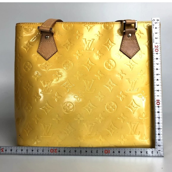 Authentic Louis Vuitton Yellow Vernis purse bag - Picture 2 of 10
